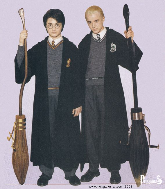 Uniformi della scuola di Hogwarts Harry Potter - PotterPedia.it